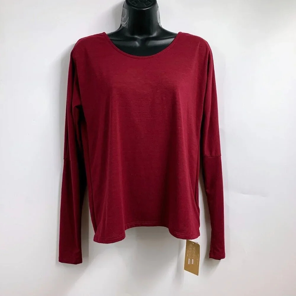 Onzie Women's Drapey V-Back Hot Yoga Long Sleeve Top‎ Size  M NWT